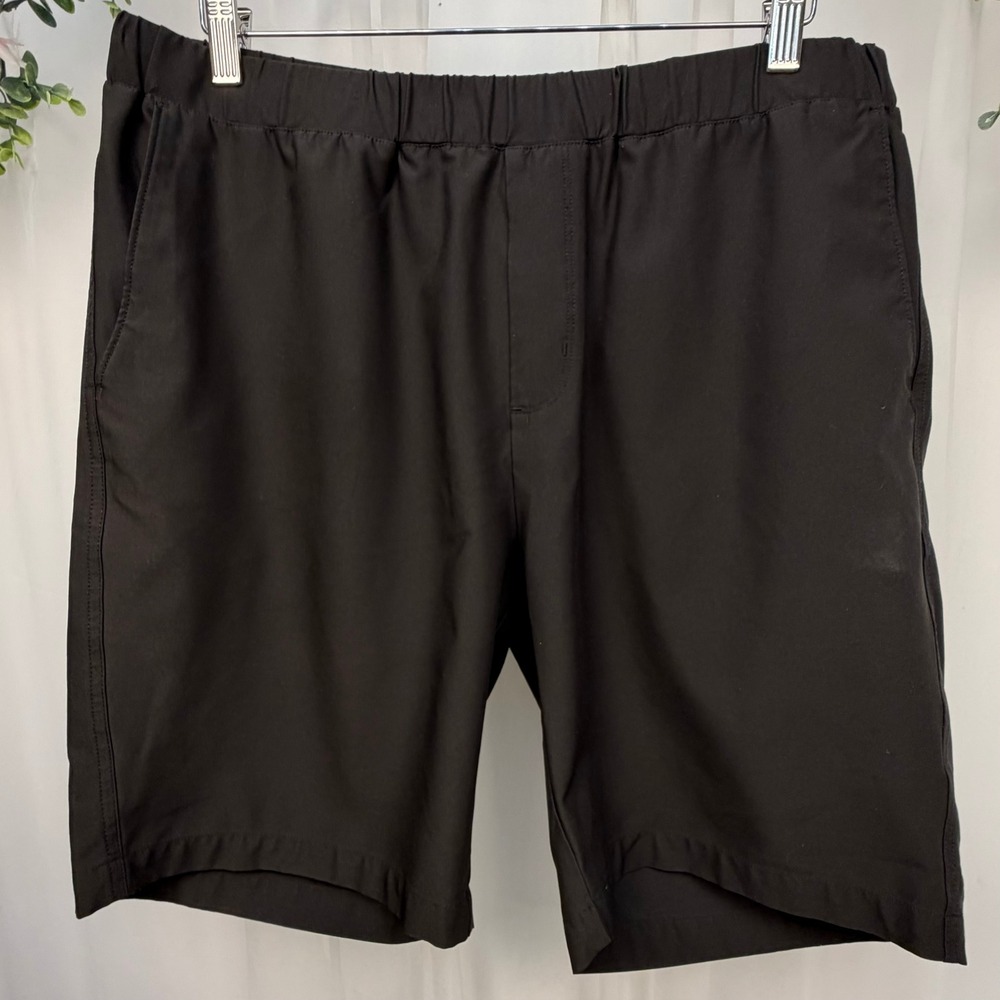 Greg Norman Shark Mens Black Performance Golf Shorts Elastic Waist Size L